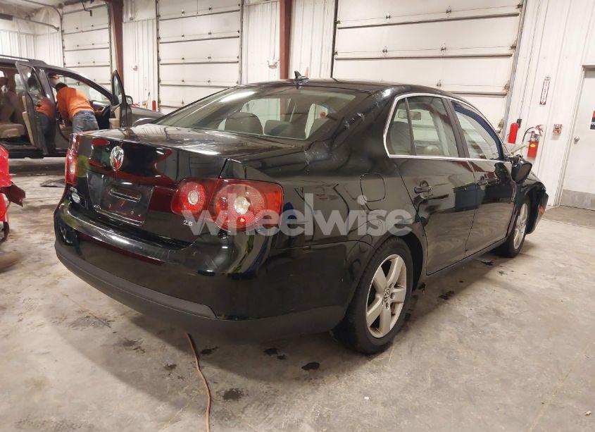 Photo 4 of 2008 Volkswagen Jetta SE/SEL (VIN 3VWRM71K48M187690)