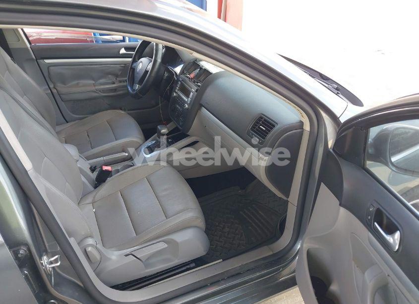 Photo 5 of 2008 Volkswagen Jetta SEL (VIN 3VWRM71K68M058236)