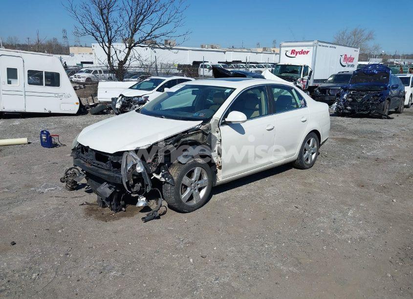 Photo 2 of 2008 Volkswagen Jetta SE/SEL (VIN 3VWRM71K68M070130)