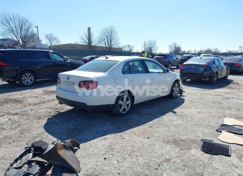 Photo 4 of 2008 Volkswagen Jetta SE/SEL (VIN 3VWRM71K68M070130)