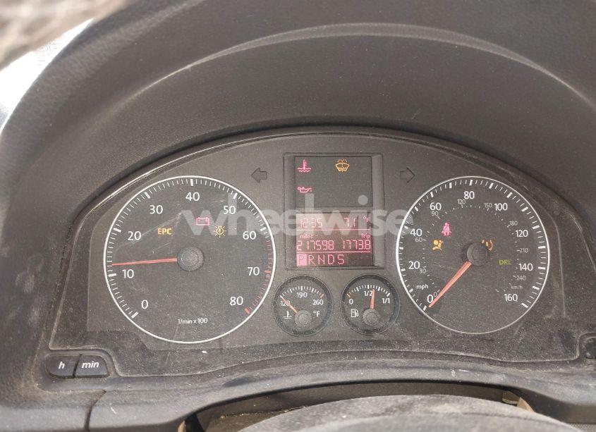 Photo 7 of 2008 Volkswagen Jetta SE/SEL (VIN 3VWRM71K68M070130)