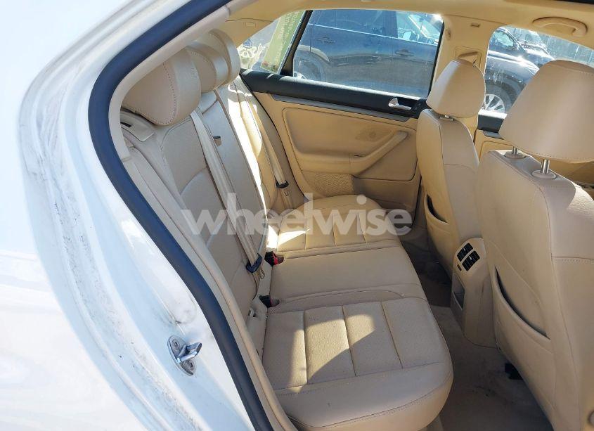 Photo 8 of 2008 Volkswagen Jetta SE/SEL (VIN 3VWRM71K68M070130)