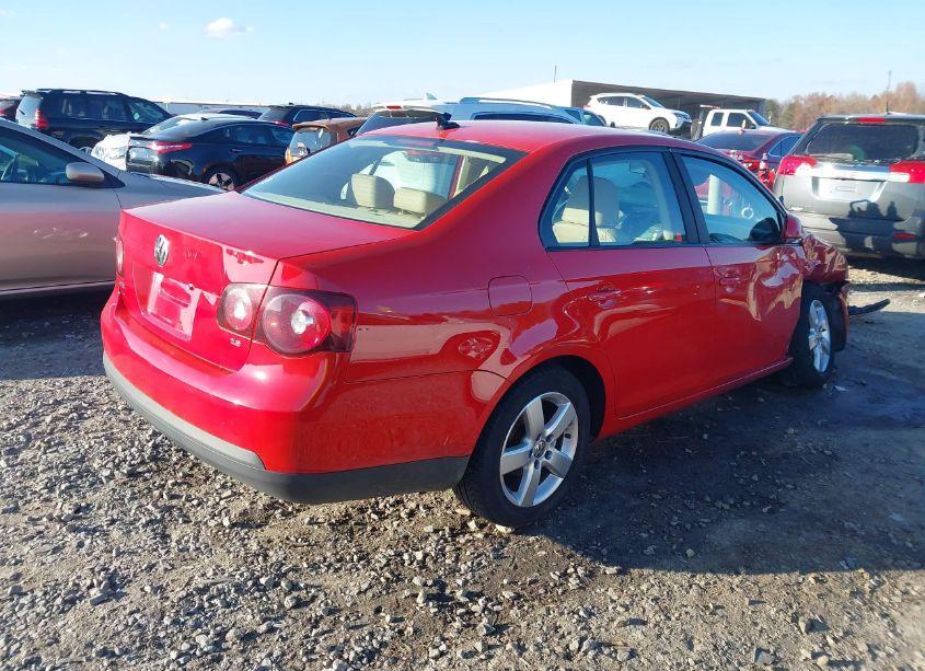 Photo 4 of 2009 Volkswagen Jetta SE (VIN 3VWRM71K69M128965)