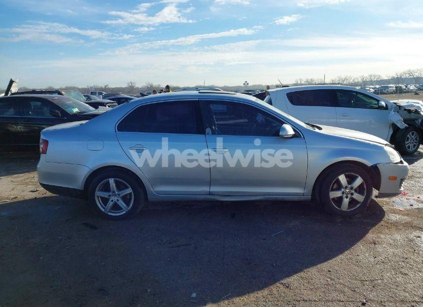 Photo 13 of 2008 Volkswagen Jetta SE (VIN 3VWRM71K78M158314)