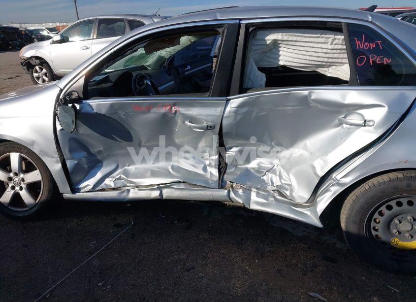 Photo 6 of 2008 Volkswagen Jetta SE (VIN 3VWRM71K78M158314)