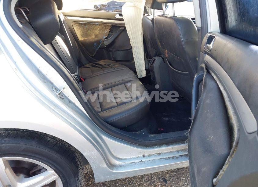 Photo 8 of 2008 Volkswagen Jetta SE (VIN 3VWRM71K78M158314)