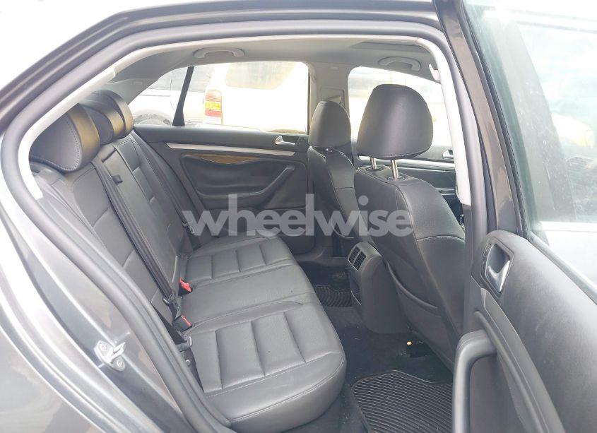 Photo 8 of 2008 Volkswagen Jetta SE (VIN 3VWRM71K88M089360)