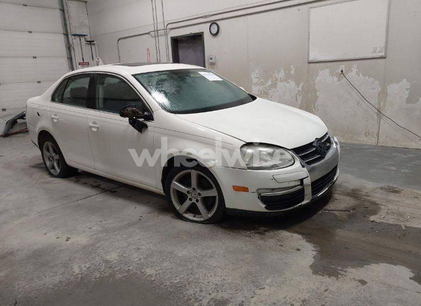 2008 Volkswagen Jetta SE/SEL (VIN 3VWRM71K88M133146) main photo