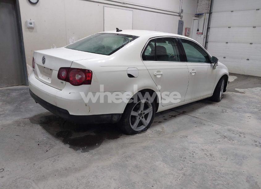 Photo 4 of 2008 Volkswagen Jetta SE/SEL (VIN 3VWRM71K88M133146)