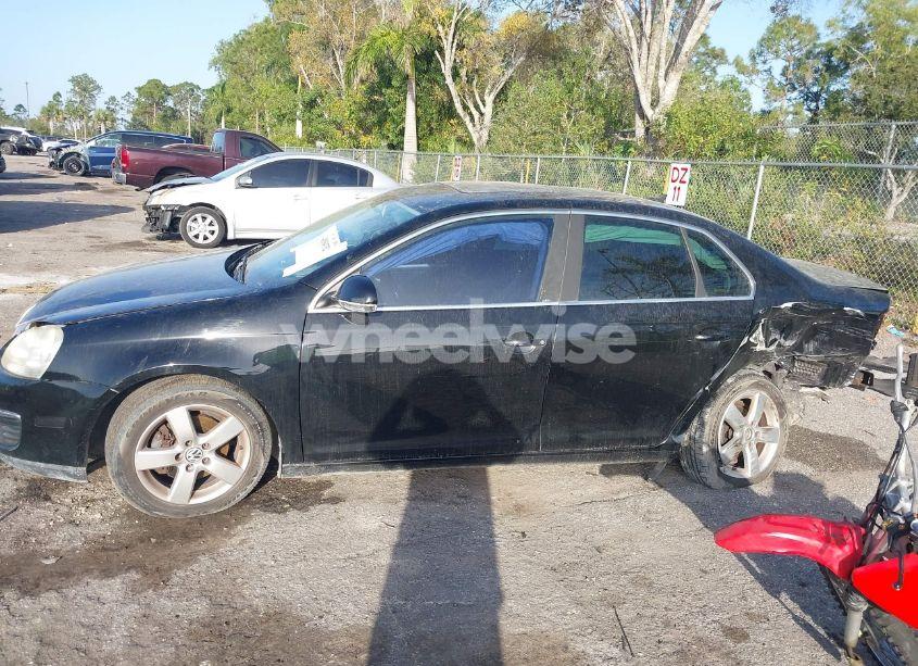 Photo 14 of 2008 Volkswagen Jetta SE (VIN 3VWRM71K88M134510)