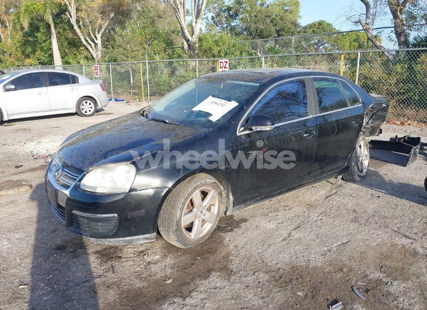 Photo 2 of 2008 Volkswagen Jetta SE (VIN 3VWRM71K88M134510)