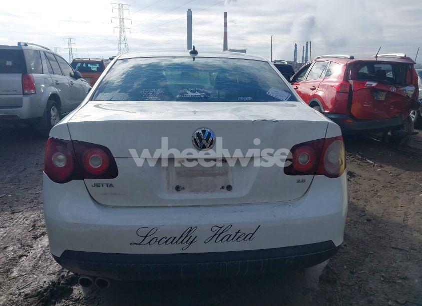 Photo 16 of 2008 Volkswagen Jetta SE (VIN 3VWRM71K88M151789)