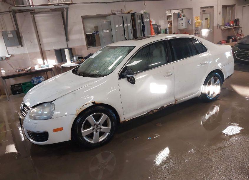 Photo 2 of 2008 Volkswagen Jetta SE (VIN 3VWRM71K88M153591)