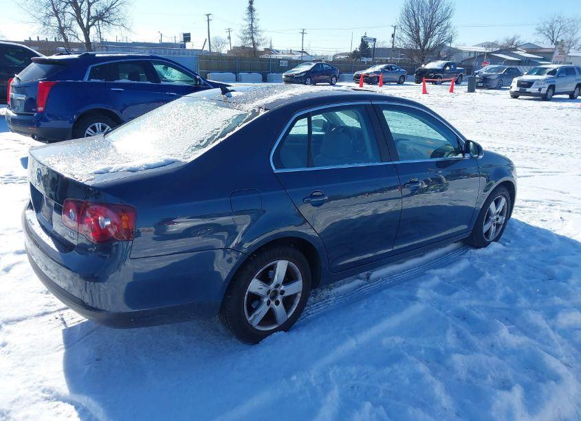 Photo 4 of 2008 Volkswagen Jetta SE/SEL (VIN 3VWRM71K88M178460)