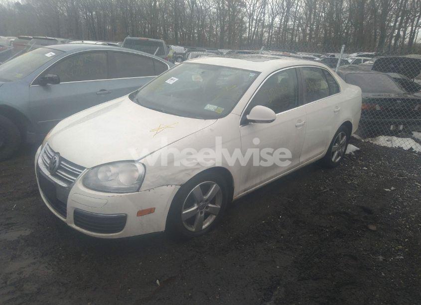 Photo 2 of 2008 Volkswagen Jetta SE/SEL (VIN 3VWRM71KX8M114386)