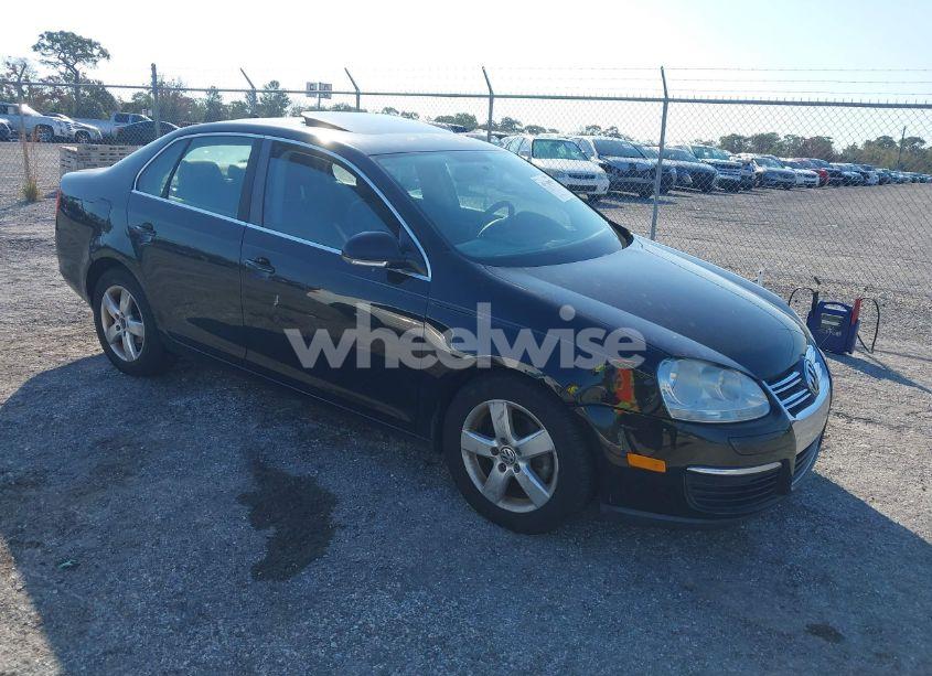 2008 Volkswagen Jetta SE/SEL (VIN 3VWRM71KX8M182235) main photo