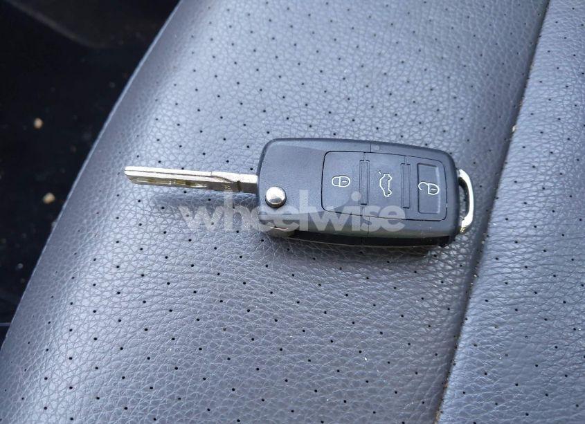 Photo 11 of 2008 Volkswagen Jetta SE/SEL (VIN 3VWRM71KX8M182235)