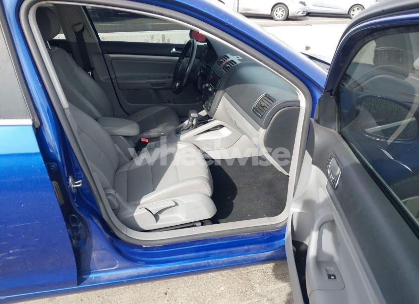 Photo 5 of 2008 Volkswagen Jetta SE/SEL (VIN 3VWRM71KX8M188729)