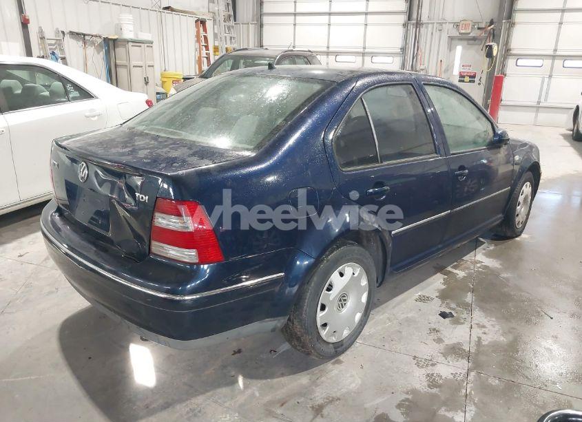 Photo 4 of 2004 Volkswagen Jetta GL TDI (VIN 3VWRR69M54M142379)