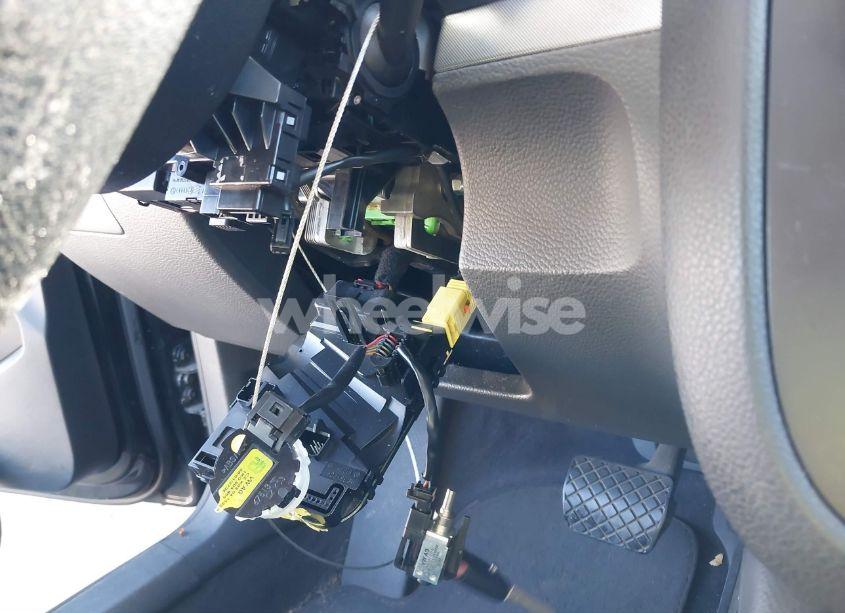 Photo 13 of 2006 Volkswagen Jetta TDI (VIN 3VWRT71K06M799157)