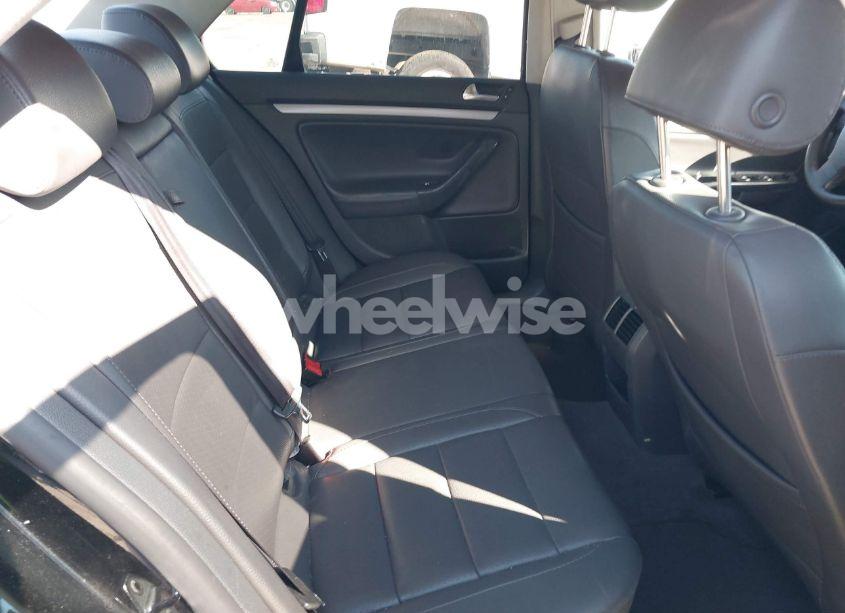 Photo 8 of 2006 Volkswagen Jetta TDI (VIN 3VWRT71K06M799157)