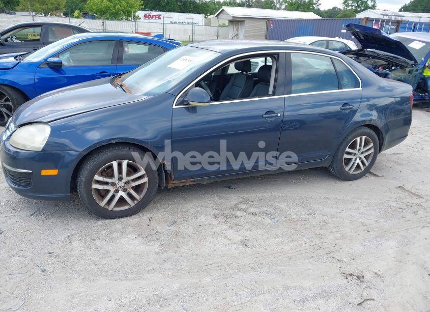 Photo 2 of 2006 Volkswagen Jetta TDI (VIN 3VWRT71K36M634557)