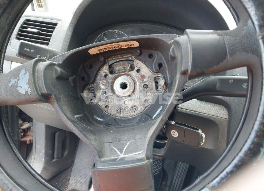 Photo 6 of 2006 Volkswagen Jetta TDI (VIN 3VWRT71K36M634557)