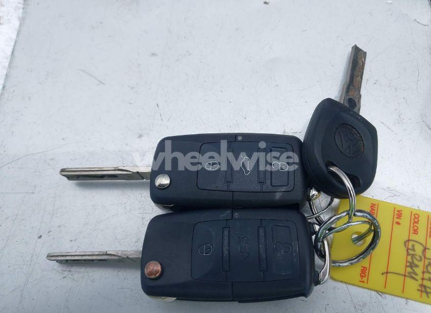 Photo 11 of 2006 Volkswagen Jetta TDI (VIN 3VWRT71K66M639039)