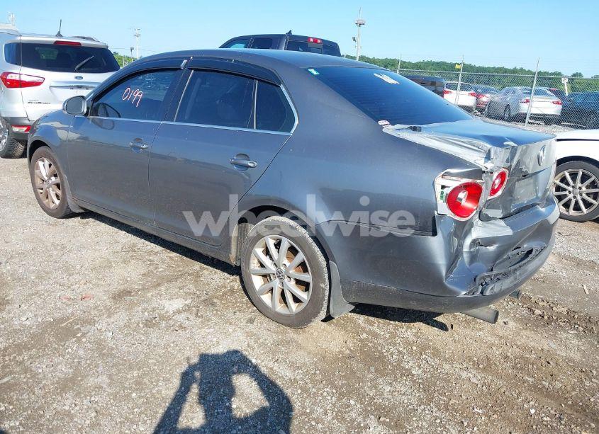 Photo 3 of 2006 Volkswagen Jetta TDI (VIN 3VWRT71K76M702066)