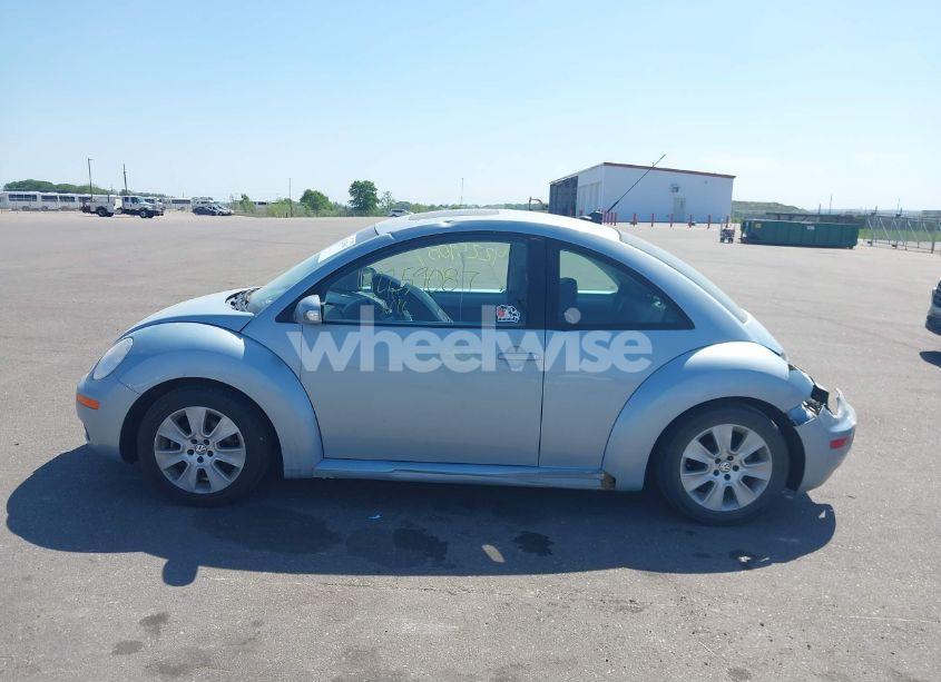 Photo 14 of 2009 Volkswagen New BEETLE 2.5L (VIN 3VWRW31C09M504152)