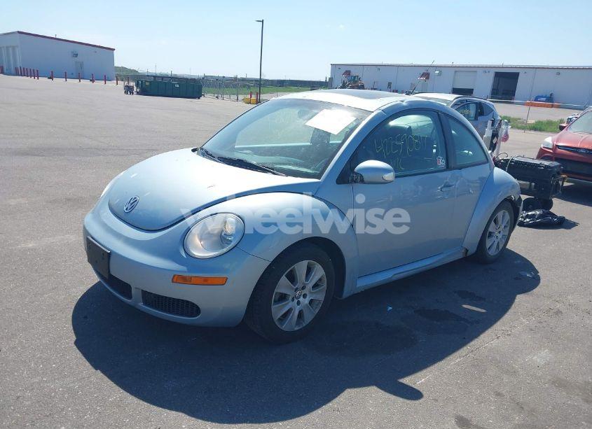 Photo 2 of 2009 Volkswagen New BEETLE 2.5L (VIN 3VWRW31C09M504152)