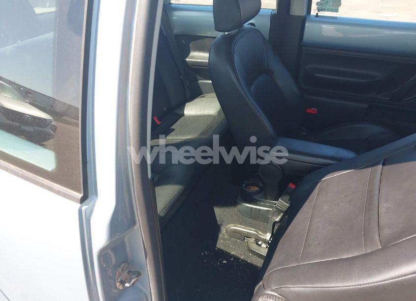 Photo 8 of 2009 Volkswagen New BEETLE 2.5L (VIN 3VWRW31C09M504152)