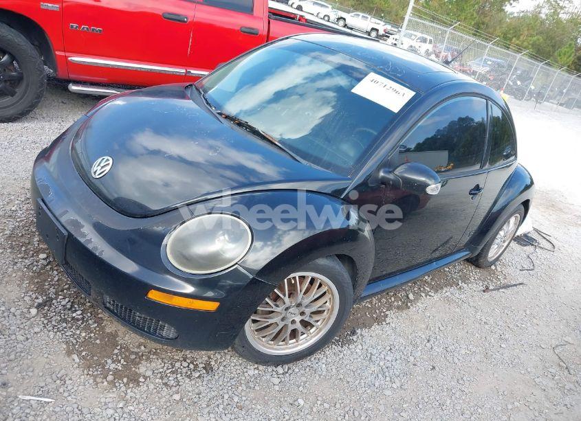 Photo 2 of 2009 Volkswagen New BEETLE 2.5L (VIN 3VWRW31C19M500675)