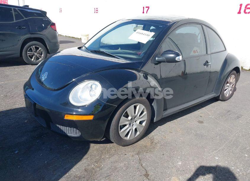 Photo 2 of 2008 Volkswagen New BEETLE S/SE (VIN 3VWRW31C28M504281)