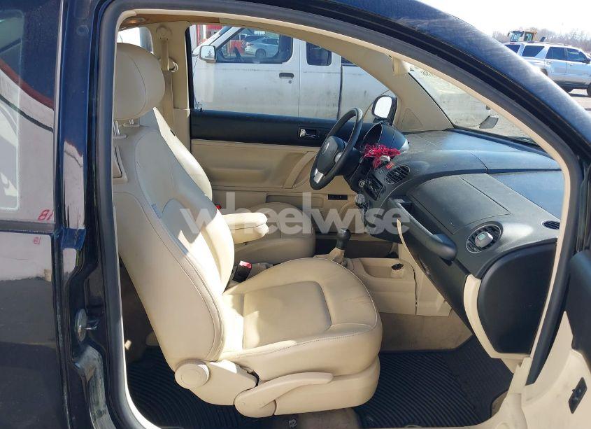 Photo 5 of 2008 Volkswagen New BEETLE S/SE (VIN 3VWRW31C28M504281)