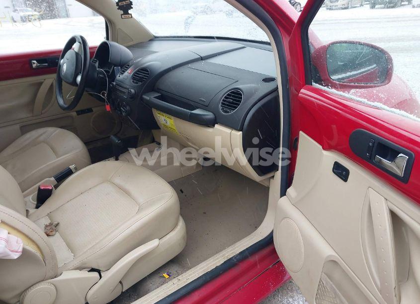 Photo 5 of 2009 Volkswagen New BEETLE 2.5L (VIN 3VWRW31C59M502185)