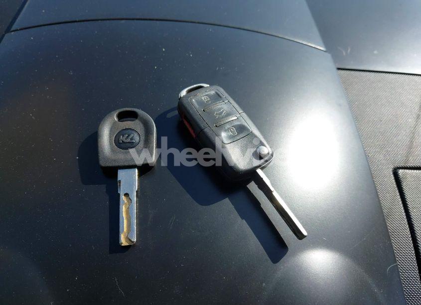 Photo 11 of 2006 Volkswagen New BEETLE 2.5 (VIN 3VWRW31C86M414081)