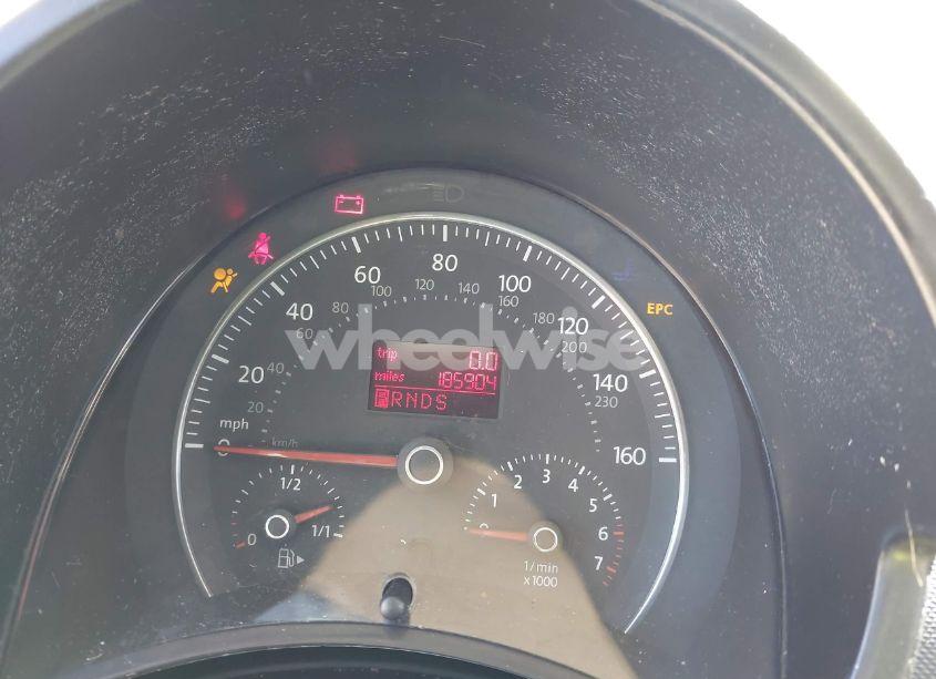 Photo 7 of 2006 Volkswagen New BEETLE 2.5 (VIN 3VWRW31C86M414081)