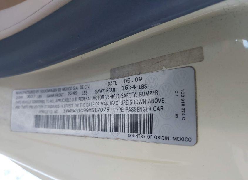 Photo 9 of 2009 Volkswagen New BEETLE 2.5L (VIN 3VWRW31C99M517076)