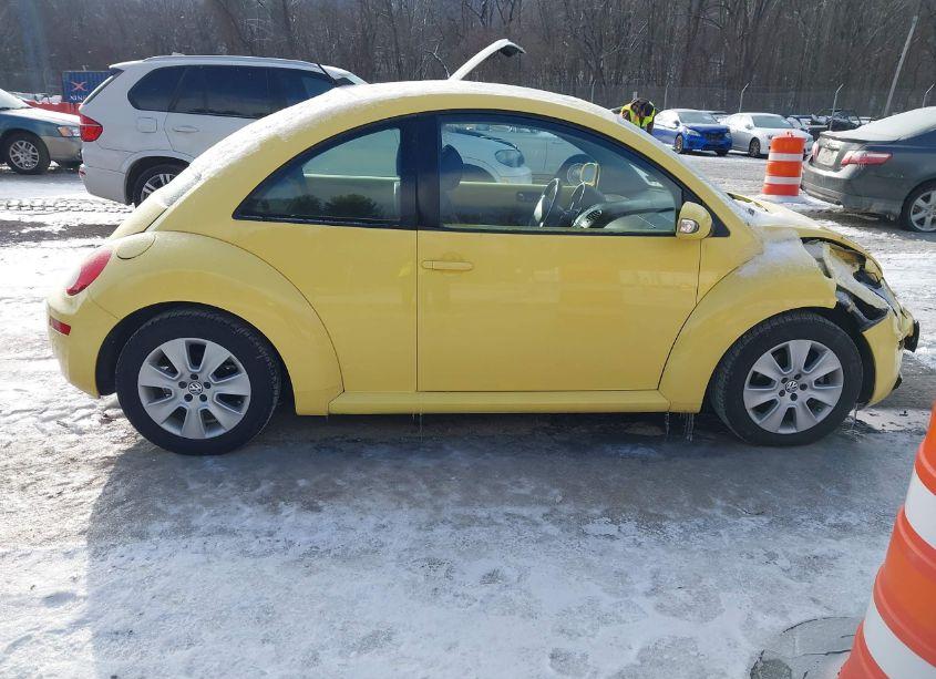 Photo 13 of 2009 Volkswagen New BEETLE 2.5L (VIN 3VWRW31C99M517935)