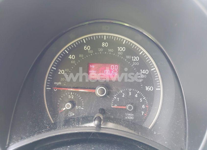 Photo 7 of 2010 Volkswagen New BEETLE 2.5L (VIN 3VWRW3AG0AM023034)