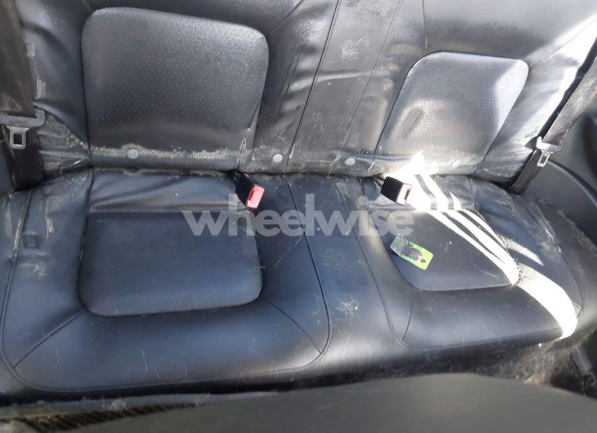 Photo 8 of 2010 Volkswagen New BEETLE 2.5L (VIN 3VWRW3AG0AM023034)