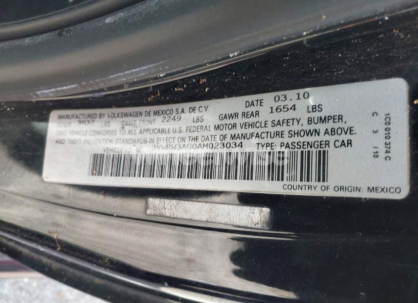 Photo 9 of 2010 Volkswagen New BEETLE 2.5L (VIN 3VWRW3AG0AM023034)