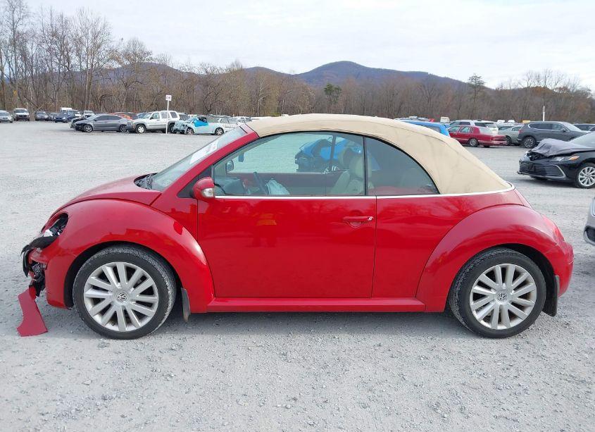 Photo 15 of 2010 Volkswagen New BEETLE 2.5L (VIN 3VWRW3AL6AM009233)