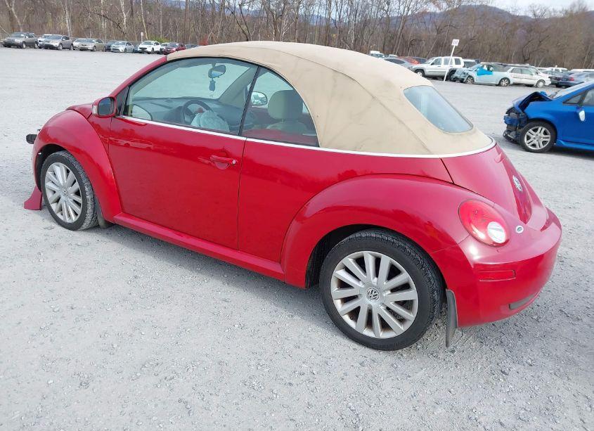 Photo 3 of 2010 Volkswagen New BEETLE 2.5L (VIN 3VWRW3AL6AM009233)