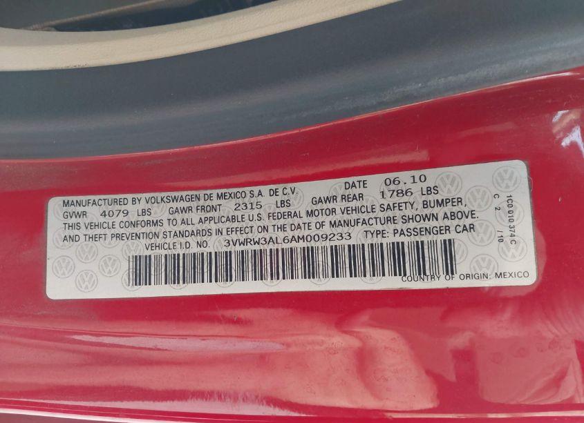 Photo 9 of 2010 Volkswagen New BEETLE 2.5L (VIN 3VWRW3AL6AM009233)