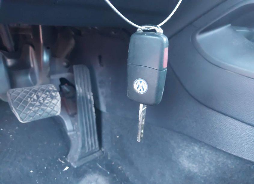 Photo 11 of 2010 Volkswagen Jetta SE (VIN 3VWRX7AJ1AM067558)