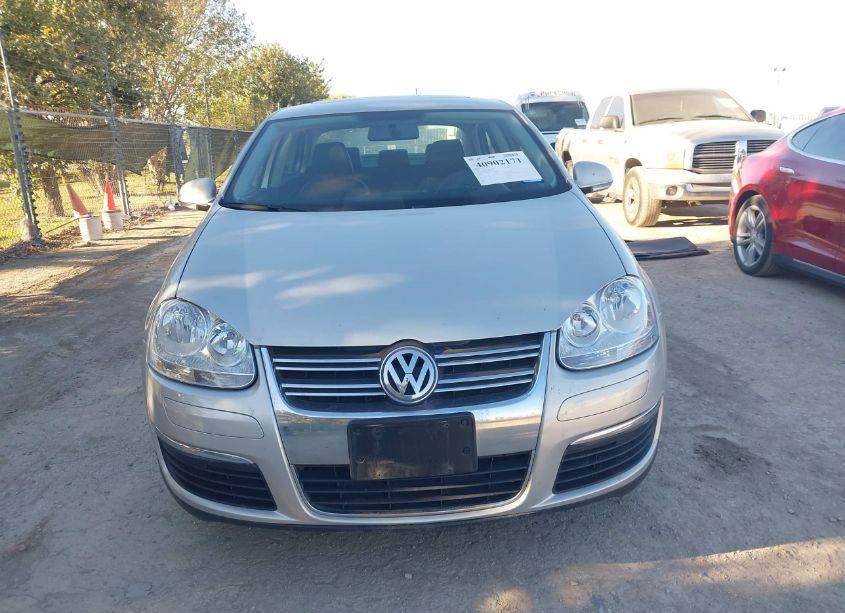 Photo 12 of 2010 Volkswagen Jetta SE (VIN 3VWRX7AJ1AM067558)