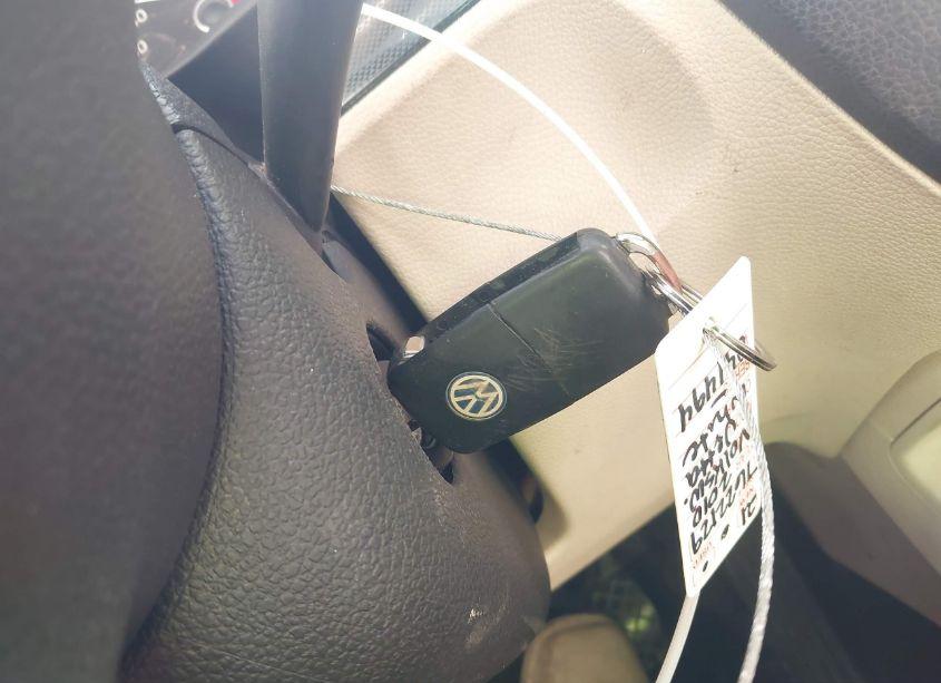 Photo 11 of 2010 Volkswagen Jetta SE (VIN 3VWRX7AJ3AM041494)