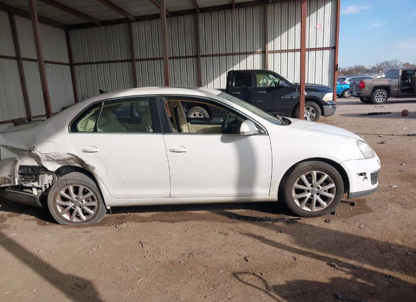 Photo 13 of 2010 Volkswagen Jetta SE (VIN 3VWRX7AJ3AM041494)